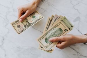 How to Save Money on Hotels Without Sacrificing Comfort